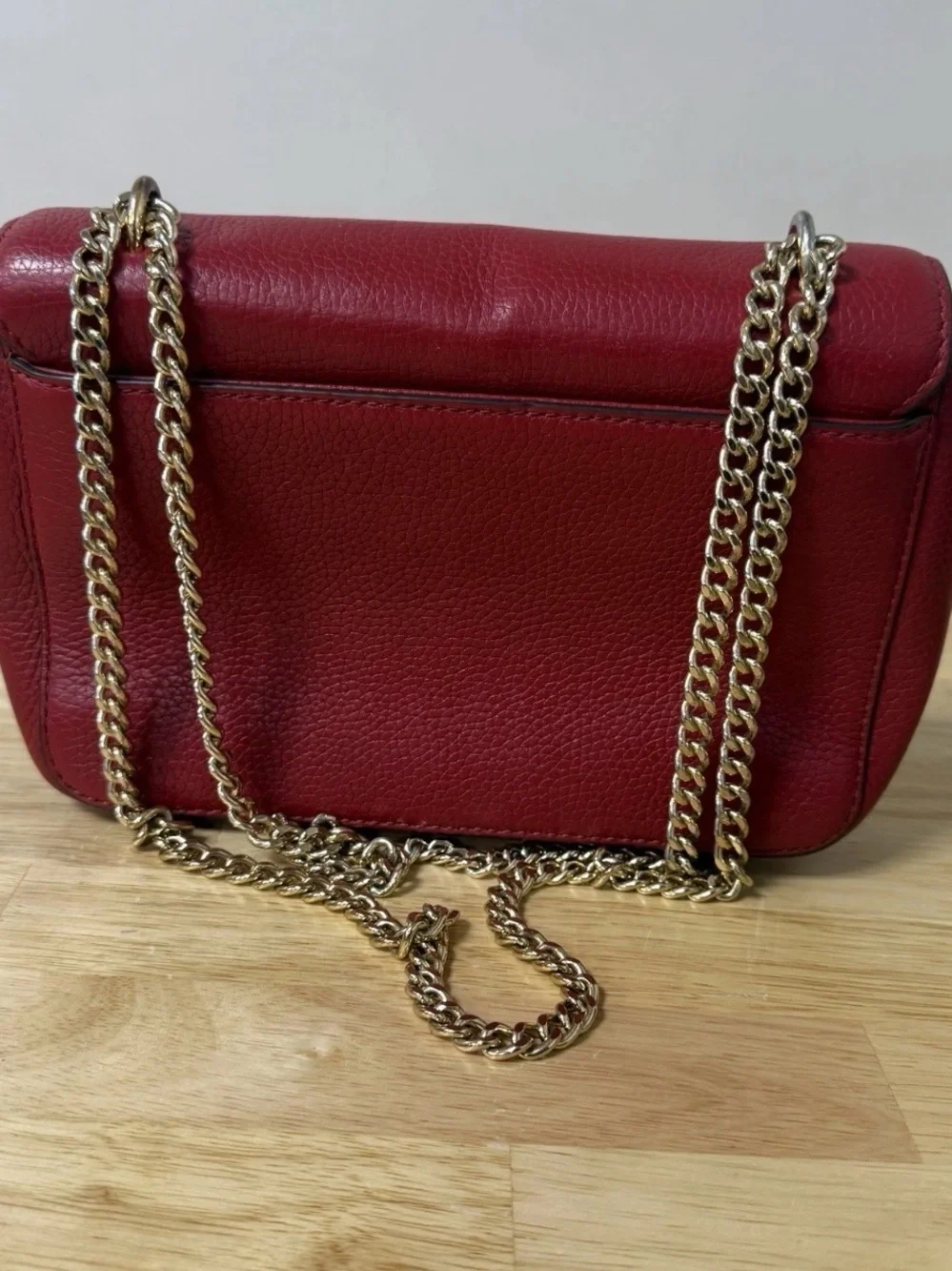 Tory Burch Red Shoulder Bag Gold Chain Strap Magnetic Snap Closure